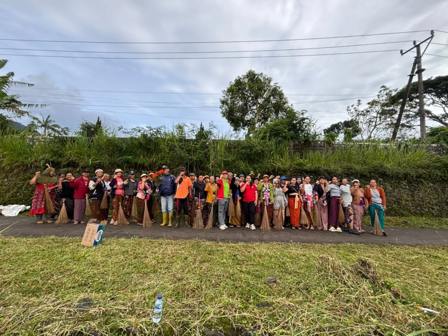 Gotong Royong, Gerakan Kulkul PKK dan Posyandu Hadir di Banjar Pekarangan